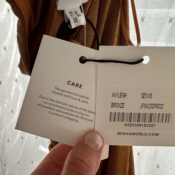 Misha KAYLEIGH SLINKY JERSEY MIDI DRESS XXS
Bronze - Picture 7 of 8